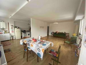 Apartment in the city center with a gorgeous view.