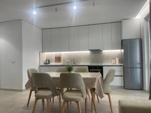 EME APARTMENTS - Kompleksi San Pietro, Gjiri i Lalzit