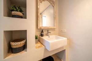 Villa Sunsara 4 - Enchanting 4BR Villa in a Great Location