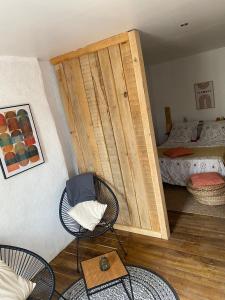 Maisons d'hotes La Maison du Commandeur : Chambre Deluxe (2 Adultes + 1 Enfant)