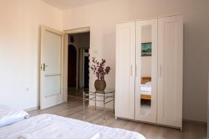Barát Vendégház - Cosy Guesthouse - Teljes ház privát udvarral - 4 szoba, 2 fürdő