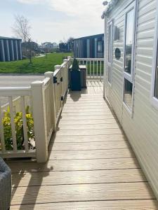 Cosy Shearwater Escape