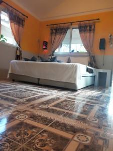 Ban Elephant Blanc Bungalow