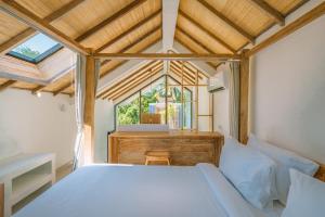 Villa Tiny - Romantic A-Shape 1BR Villa Close to Nyanyi Beach