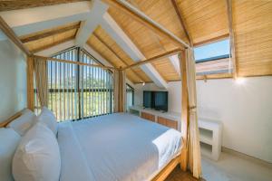 Villa Tiny - Romantic A-Shape 1BR Villa Close to Nyanyi Beach