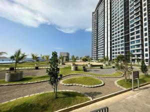 Jesselton Quay Area KK City New Modern by WJ Homestay
