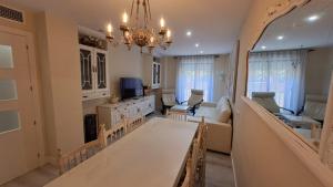 Impresionante apartamento Palacio de Congresos - 4hvězdičkové hotely ve městě Granada