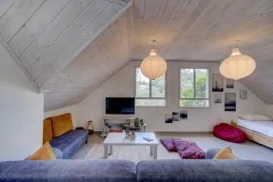 Amanda's place Central Modern spacious family APT - 兹奇隆亚科夫