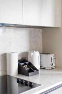 Chigwell 1BR + Study Escape