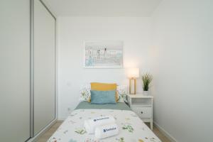 Host Wise - Peaceful Sunny Flat - Ace Location