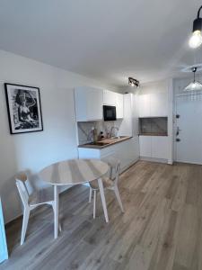 Magnifique studio cosy, central à Juan Les Pins avec parking