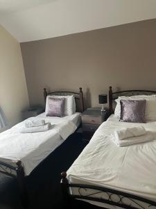 Standard Twin Room room in The Old Times Guest House