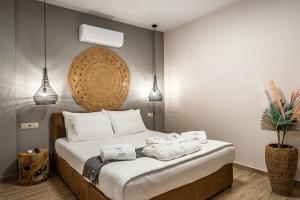 Avra Summer Living _ Private Jacuzzi _ StepstoSea