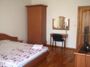 Little Amber Apartments