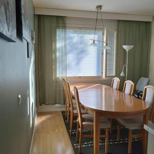 Scandinavian taiteilijan 3h huoneisto