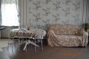 Triple Room with External Private Bathroom room in Marishkin Dom