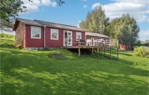 Nice Home In Dronningmølle With Wifi