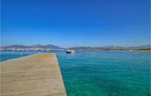 2 Bedroom Cozy Home In Porticcio