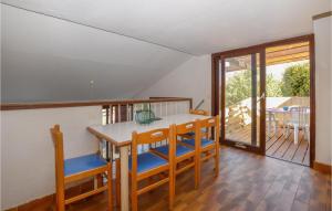 2 Bedroom Cozy Home In Porticcio