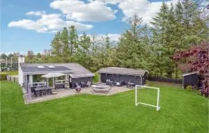 2 Bedroom Stunning Home In Hals - Aalborg