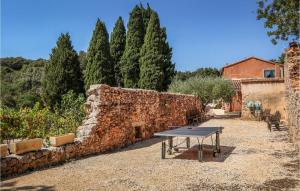 Maisons de vacances Stunning Home In Rochefort-Du-Gard : photos des chambres