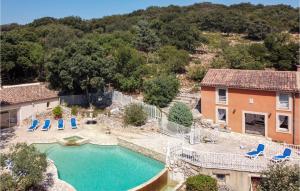 Maisons de vacances Stunning Home In Rochefort-Du-Gard : photos des chambres