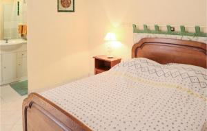 Maisons de vacances Stunning Home In Rochefort-Du-Gard : photos des chambres