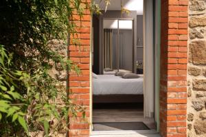 Hotels Logis Auberge De La Selune : Chambre Familiale - Vue sur Jardin