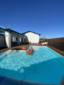 Maisons de vacances Maison De Vacances Avec Piscine : photos des chambres