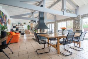 Maison de Vacances, Piscine et Spa