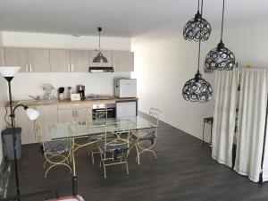 Appartements Tres Beau T2 Avec Jardin : photos des chambres