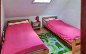 9 Bedroom Amazing Home In Klodno