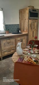 Le Mas aux Amoureux , Suite Romantique et Spa