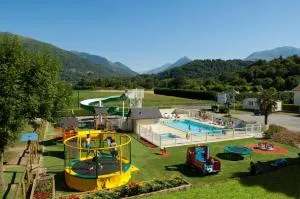 Camping Familial - Parc Aquatique - Grande Aire de Jeux à la Montagne - 阿戈斯维达洛斯