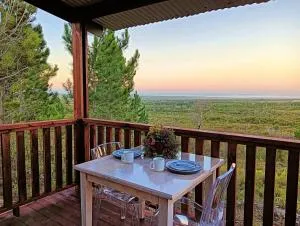 Baboon's View Cabin - Salted Fynbos Staying - Pearly Beach
