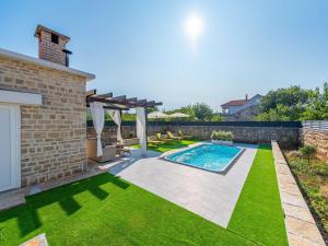 Holiday home Marcela with pool