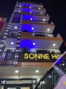 Sonne Hotel Quang Binh - Ðộng Hỏi