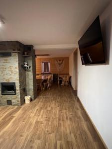 Apartament i Pokoje u Łowisza