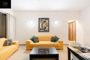 Spacious PV Apt close to clubs & schools with WIFI by 360 Estates