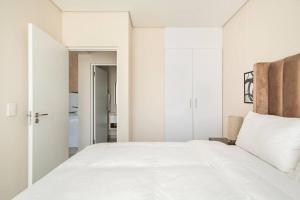 Luxurious Executive Gem in Sandton with Inverter.