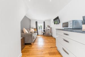 The Black Dog Apartment