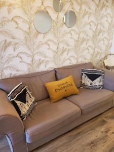 "Le Rive-Gauche" tout équipé, 2 chambres proche gare & centre - WiFi-NETFLIX gratuits