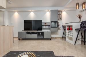 Mery apartment house