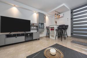 Mery apartment house