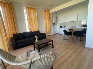 NEW Central nr6 Self Checkin OldCity Center Paid Parking with Lift