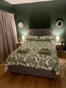 Boho Vibes Ground Floor Apartment