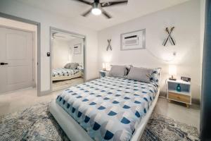 Las Olas Newly Renovated Coastal 1BR Near Beach