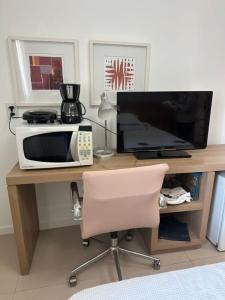 Apê pratico, com wi fi, ar na Nova Barra da Tijuca