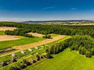 Siedlisko Carownica Family & Wellness - Cisów