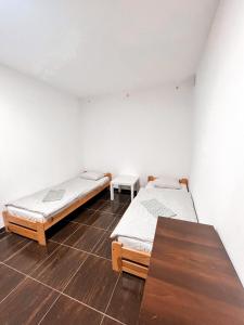 3 Apartments in 1 location